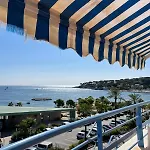 Great With Amazing Sea View At Cap D'antibes *